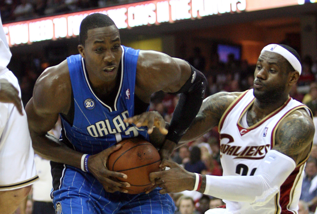 楊毅評霍華德防守軟肋 下肢力量不足頂防重型中鋒吃虧