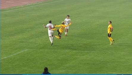 丁海峰飛踹背部直紅 中足聯(lián)官方處以停賽1場罰款1萬