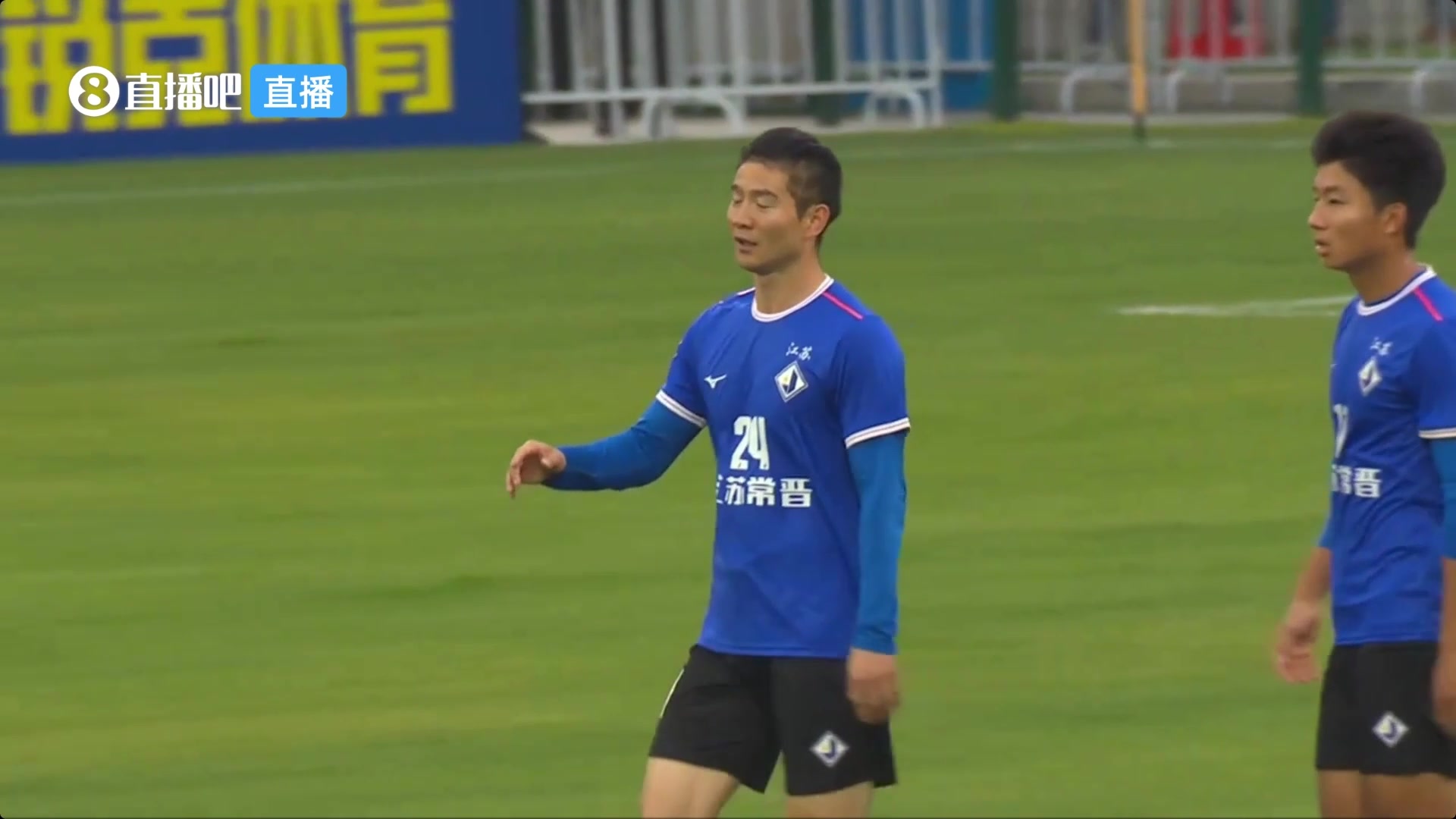 江蘇常晉中冠首戰(zhàn)九球橫掃 36歲前國(guó)腳吉翔替補(bǔ)亮相