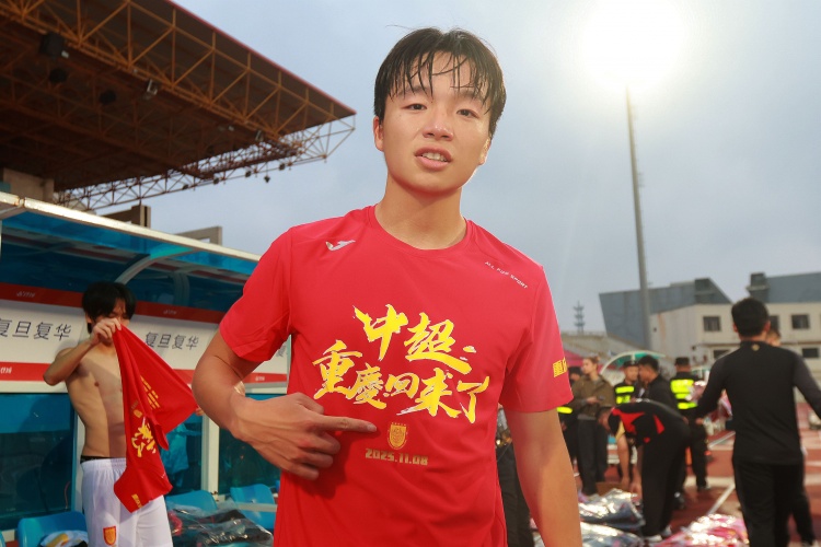 重慶銅梁龍球員李鎮(zhèn)全入選市勞模擬表彰名單