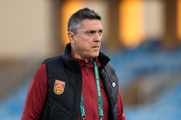 安東尼奧深圳觀戰(zhàn)國安 考察亞運(yùn)超齡球員張玉寧