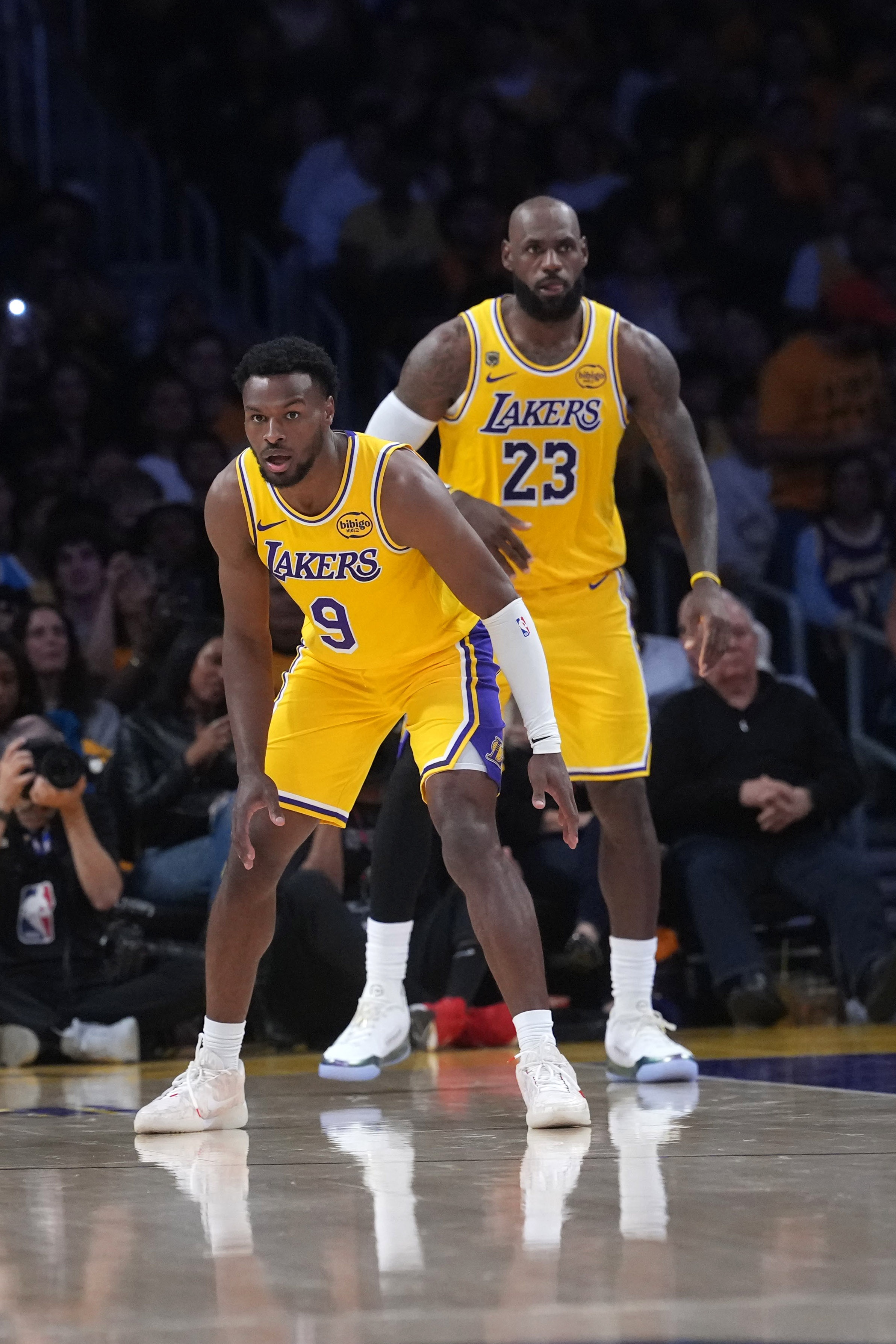 系列賽詹姆斯與布朗尼同場：湖人進(jìn)攻效率125.9，百回合凈勝29.6分