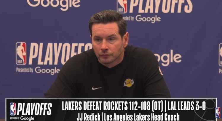 雷迪克：早叫暫停為L(zhǎng)BJ續(xù)命 斯馬特?fù)寯喽ㄇ? title=