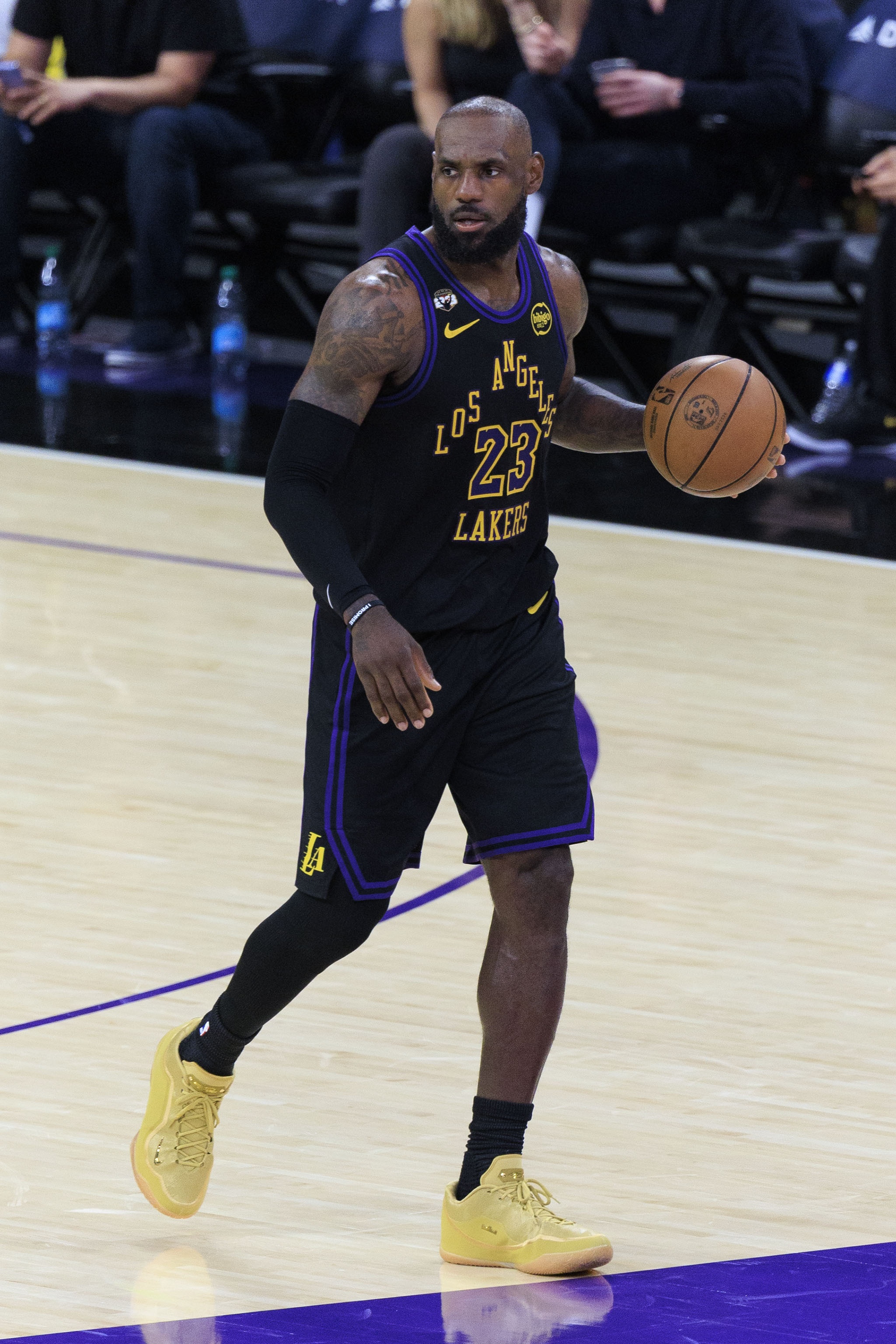 阿里納斯：建隊(duì)基石首選勒布朗而非喬丹 全能型球星無需刻意搭配