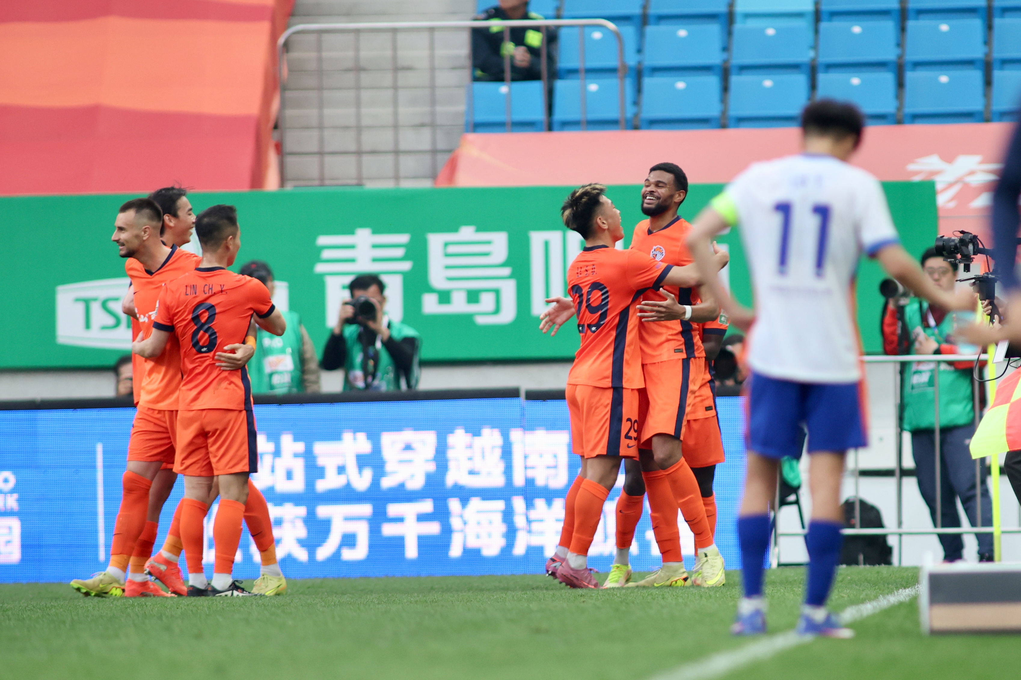 海牛單場4球超前7輪總和 4-1送泰山本賽季最慘失利