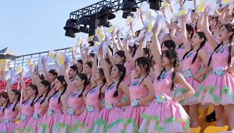 閩超第2輪廈門主場對決漳州 90人啦啦隊(duì)首秀對陣水仙花