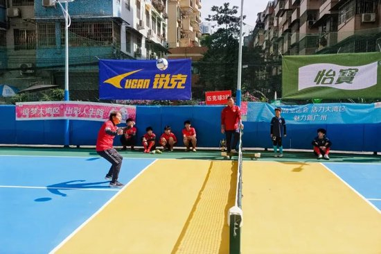 穗安街超趣味賽啟動(dòng) 周穗安駿文雅苑設(shè)工作室鋪路社區(qū)足球生態(tài)