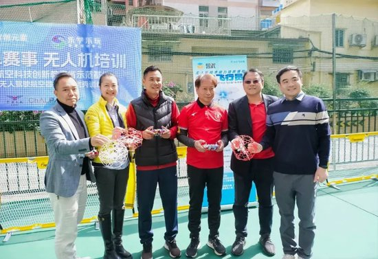穗安街超趣味賽啟動(dòng) 周穗安駿文雅苑設(shè)工作室鋪路社區(qū)足球生態(tài)