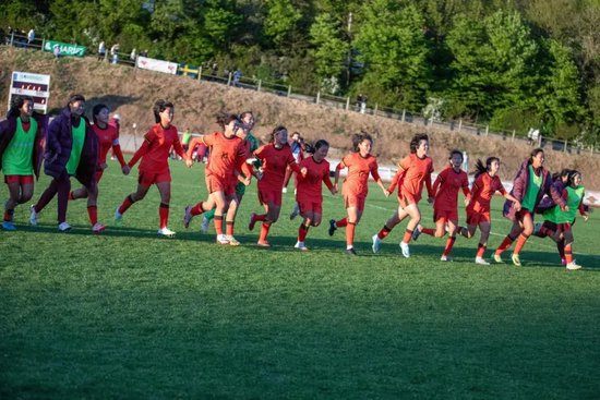 U16女足蒙太古杯奪銀創(chuàng)歷史 全運(yùn)戰(zhàn)前瞄準(zhǔn)最高領(lǐng)獎(jiǎng)臺(tái)