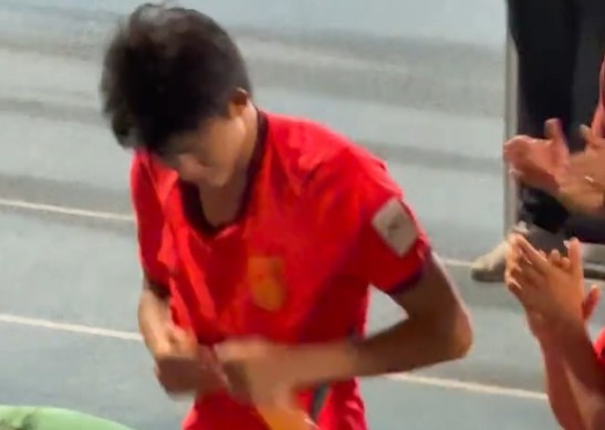 U17亞洲杯決賽：國(guó)少讓三追二2-3惜敗日本，趙松源謝晉賽后淚崩