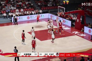 [王俊杰單打]堅(jiān)決往里鑿！王俊杰接球強(qiáng)吃對(duì)手 虛晃一槍后打板拋進(jìn)！